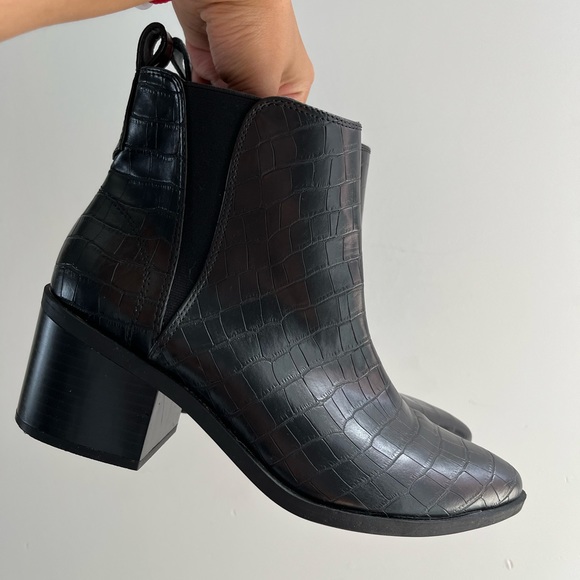 [SOLD] Black ankle boots from H&M - Picture 1 of 4